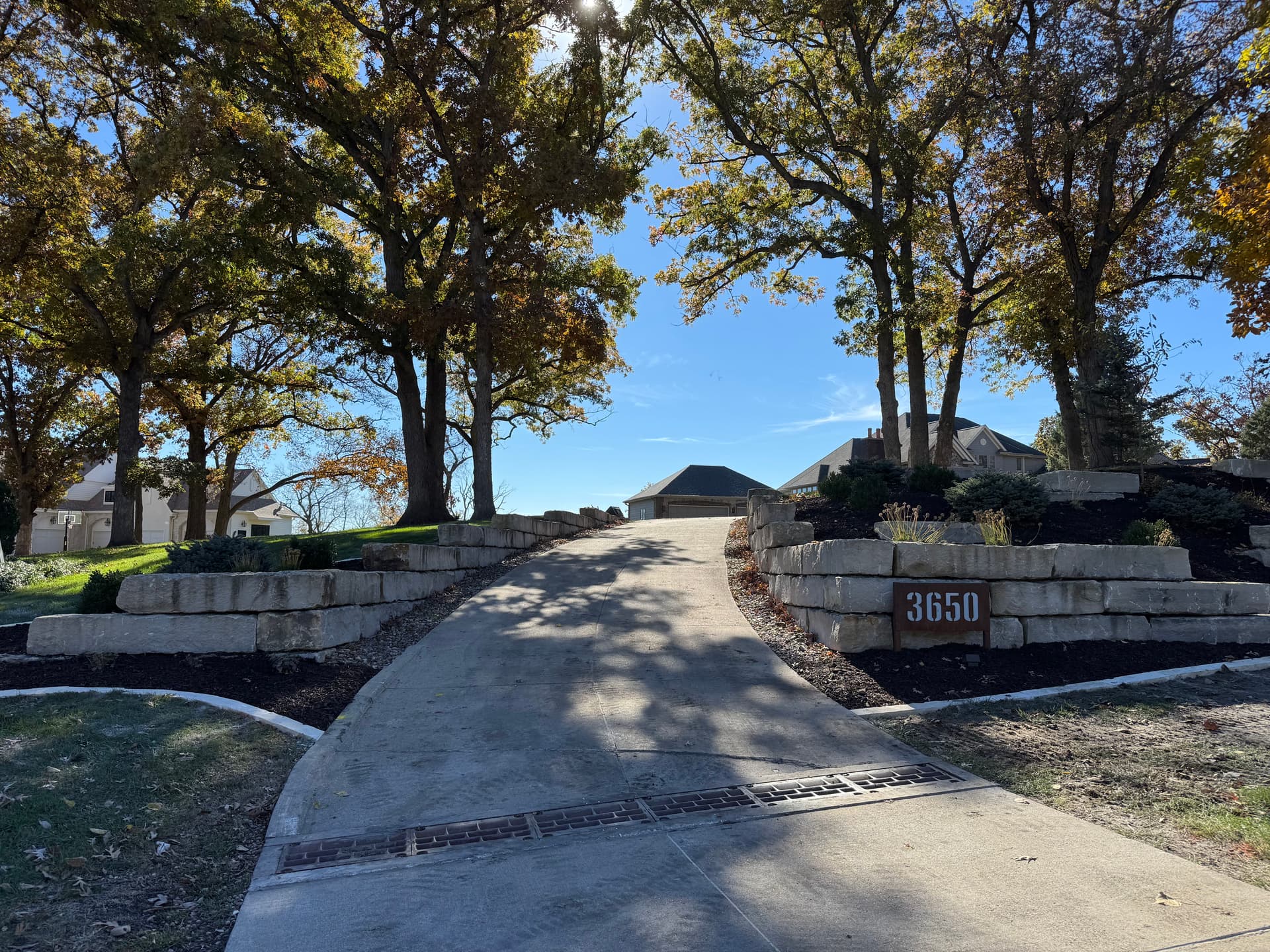 Natural Stone Entrance in West Des Moines image